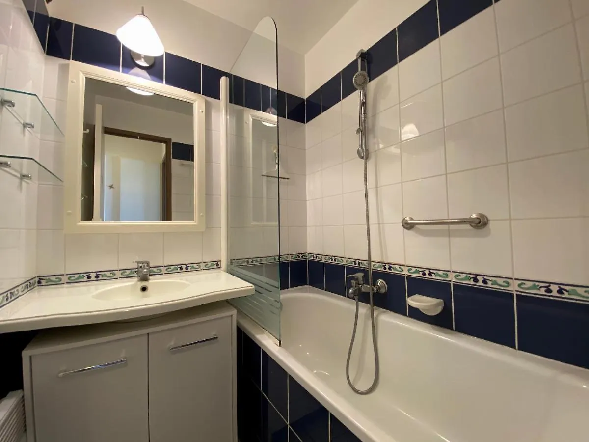 아파트 Ref 060 Appartement Pour Quatre Personnes Residence Avec Piscine Vue Port Crouesty 아르종